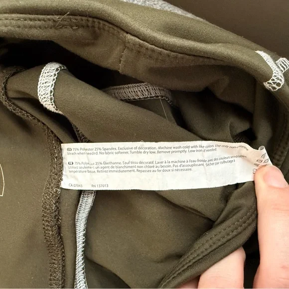 CYCLE HOUSE Womens Medium Olive Green Leggings 7/8 length Zip Pocket - Picture 11 of 11